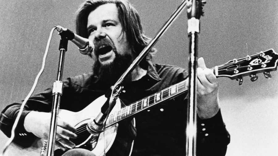 Dave Van Ronk performs onstage in 1970 in New York.