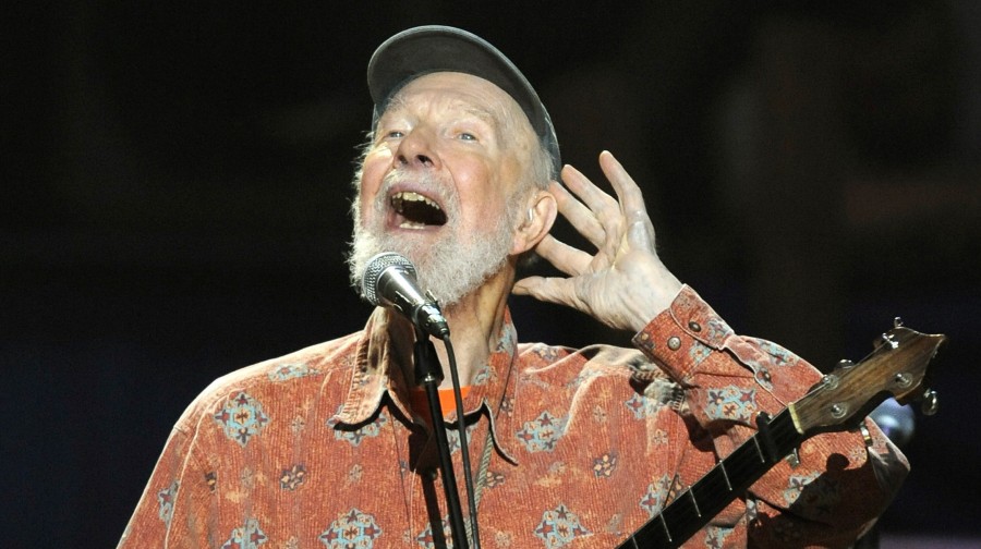 Pete Seeger performs during a concert marking his 90th birthday at Madison Square Garden in New York on May 3, 2009.