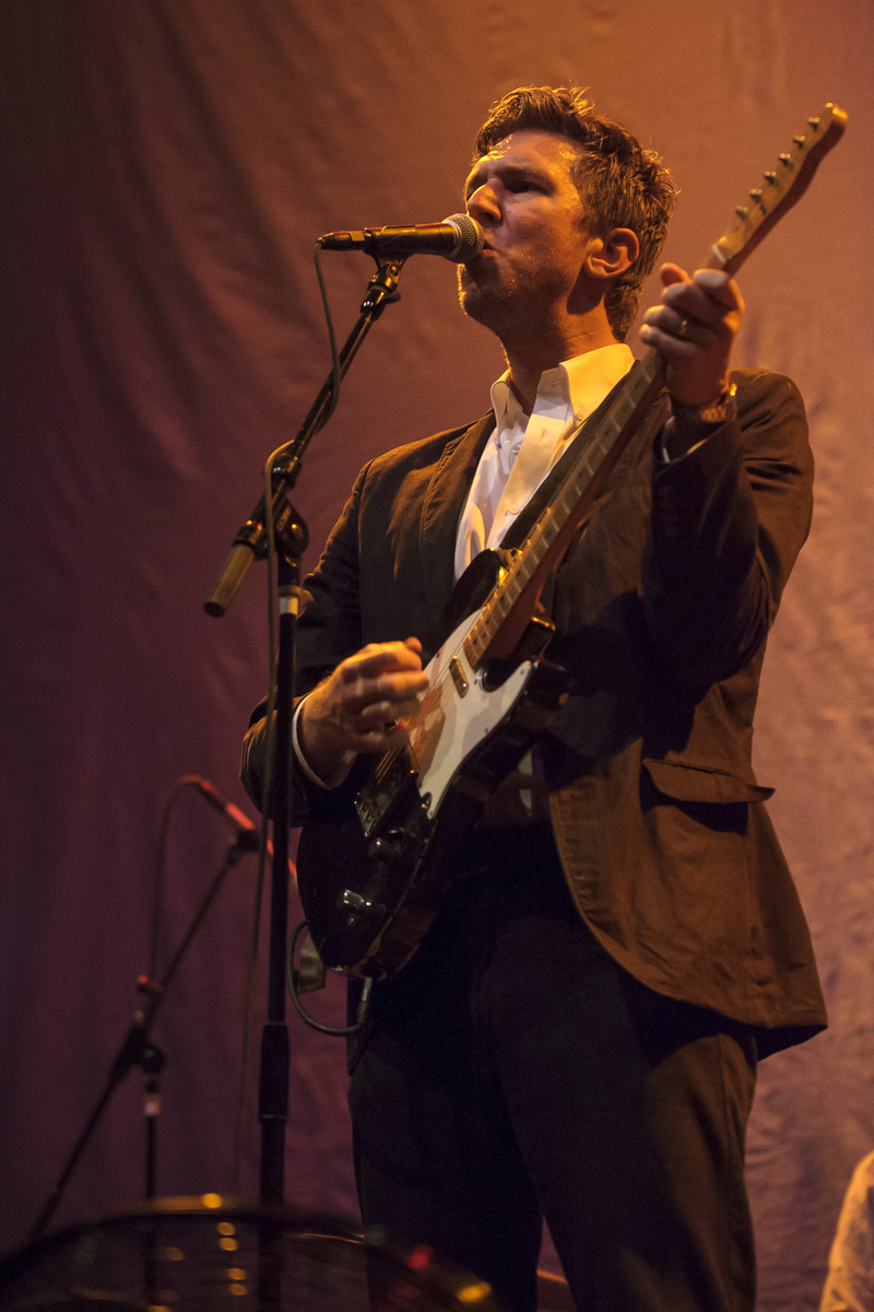 Hamilton Leithauser Performs at the Lincoln Theatre