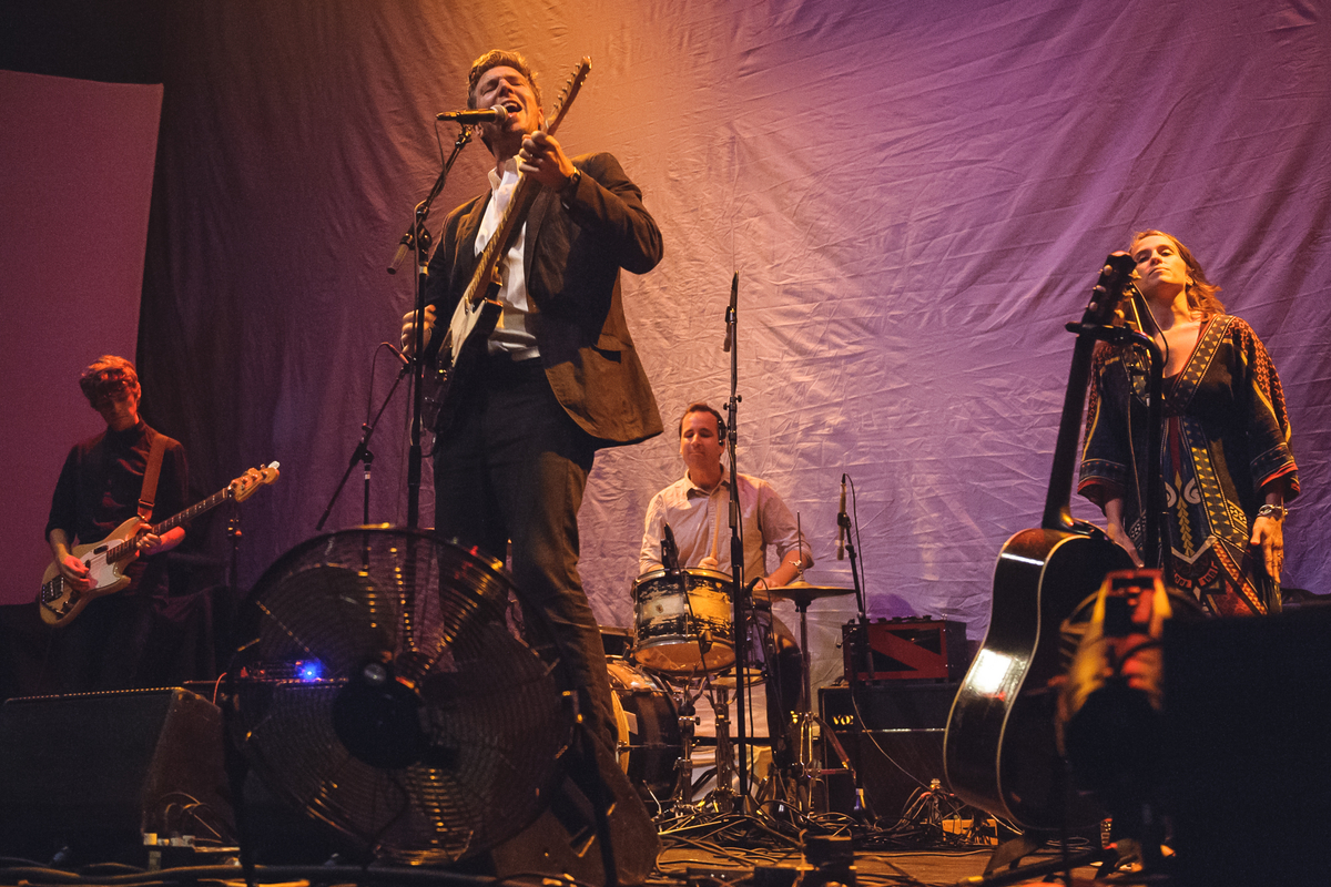 Hamilton Leithauser Performs at the Lincoln Theatre