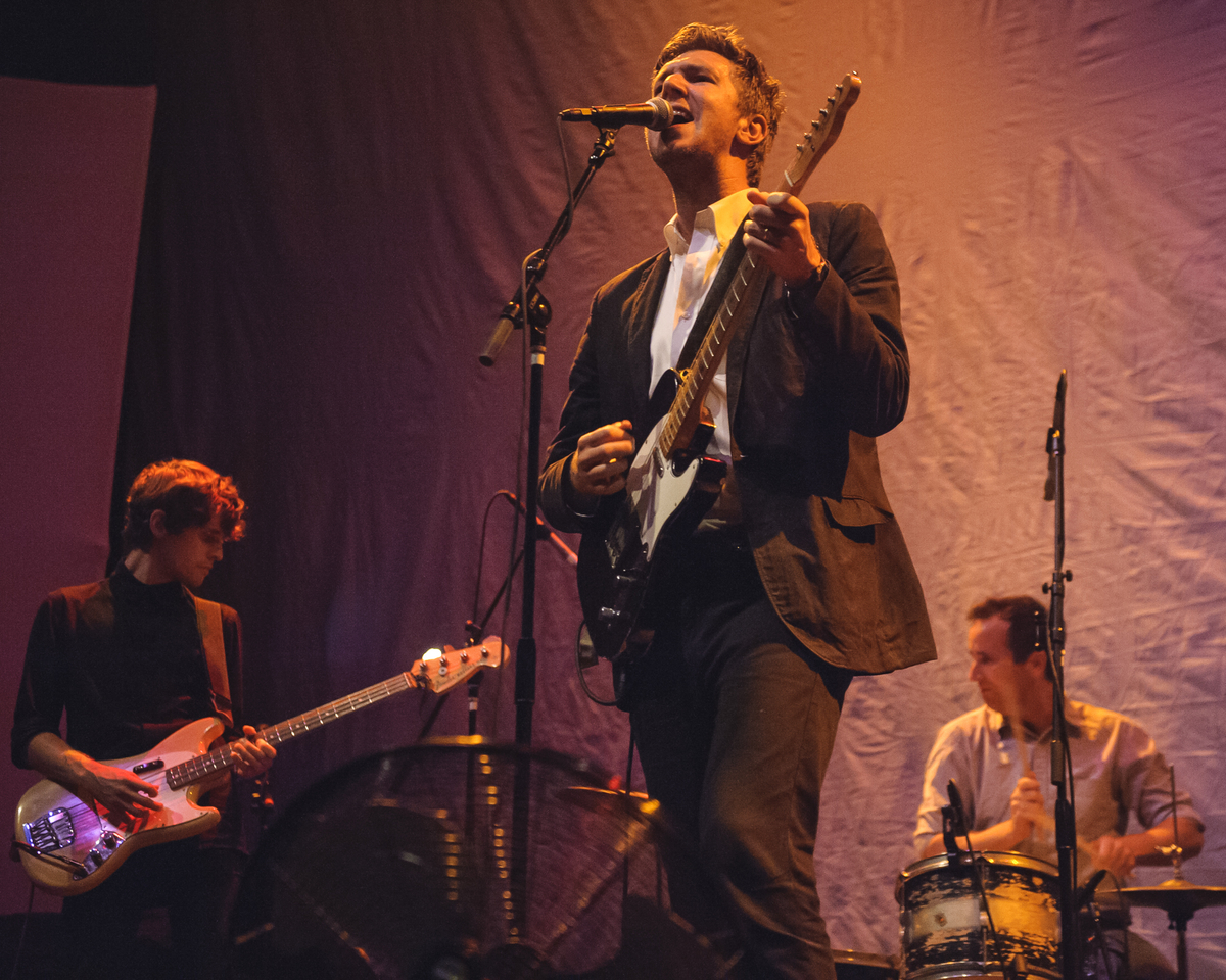 Hamilton Leithauser Performs at the Lincoln Theatre