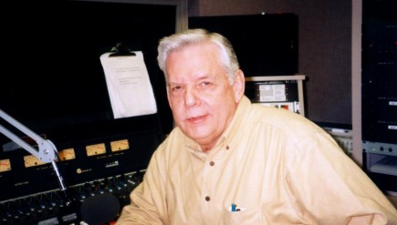 Bluegrass radio king Ray Davis died Dec. 3 at the age of 81.