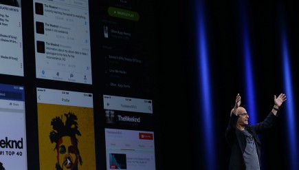 Jimmy Iovine announces the new streaming service Apple Music in San Francisco.