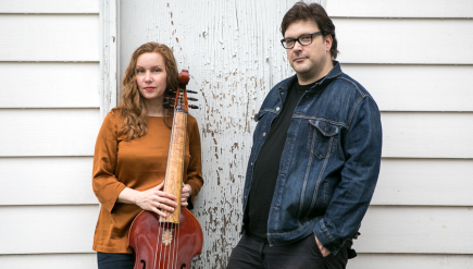 On their new album, Amy Domingues and Dennis Kane combine electronics with the sounds of viola da gamba.